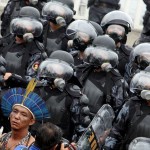 man-and-riot-polic_2255967k